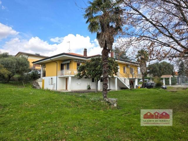 Villa Indipendente in vendita a Villotta / Vilote, Aviano / Davian
