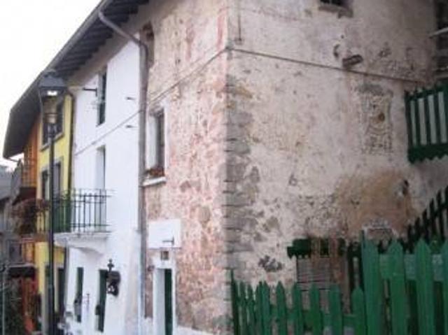 Villa Indipendente in vendita a Aviatico, Lombardia