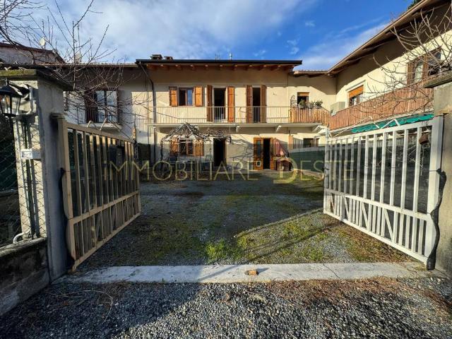 Villa Indipendente in vendita a Villaggio Primavera, Piemonte