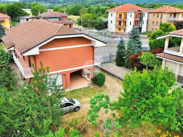 Villa Indipendente in vendita a Grangia, Piemonte