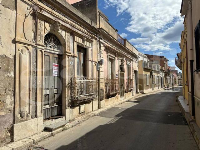 Villa Indipendente in vendita a Avola, Sicilia