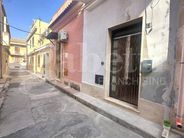 Villa Indipendente in vendita a Avola, Sicilia