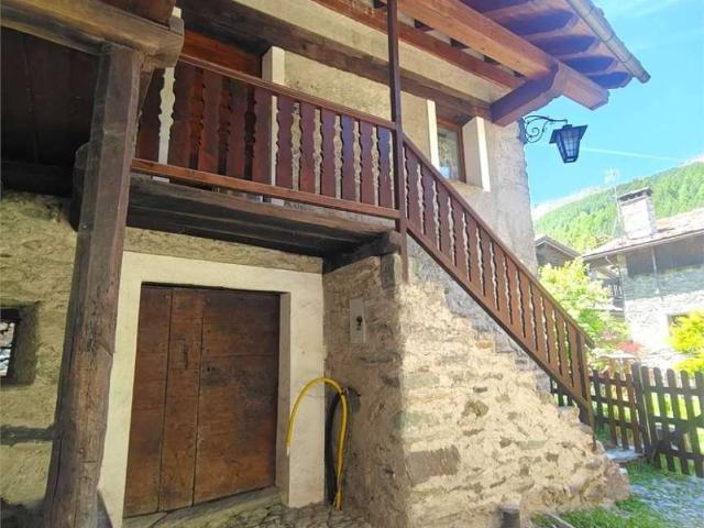 Villa Indipendente in vendita a Ayas, Aosta