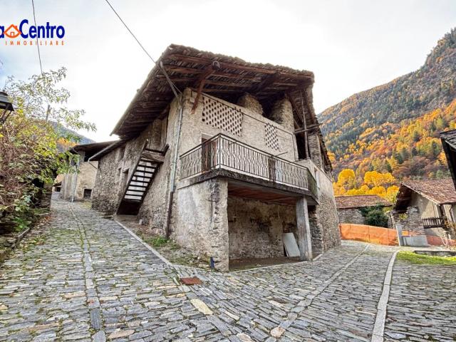 Villa Indipendente in vendita a Aymavilles, Aosta