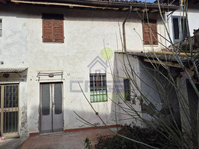 Villa Indipendente in vendita a Azzanello, Lombardia