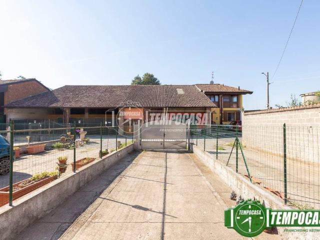 Villa Indipendente in vendita a Azzanello, Cremona