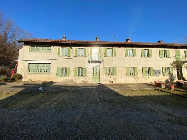 Villa Indipendente in vendita a Moglia, Azzano d'Asti