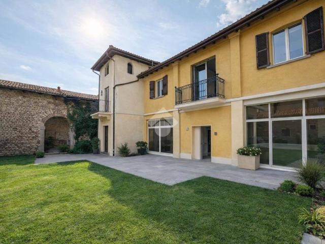 Villa Indipendente in vendita a Azzano San Paolo, Lombardia