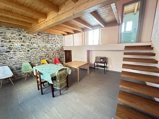 Villa Indipendente in vendita a Comunità Montana Valli del Verbano, Azzio