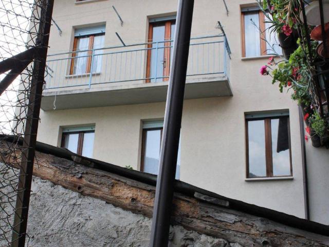 Villa Indipendente in vendita a Comunità Montana di Scalve, Azzone
