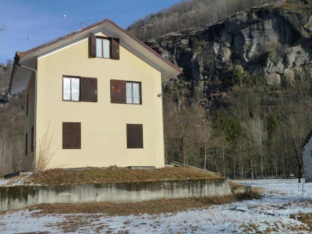 Villa Indipendente in vendita a Piemonte, Verbano-cusio-ossola