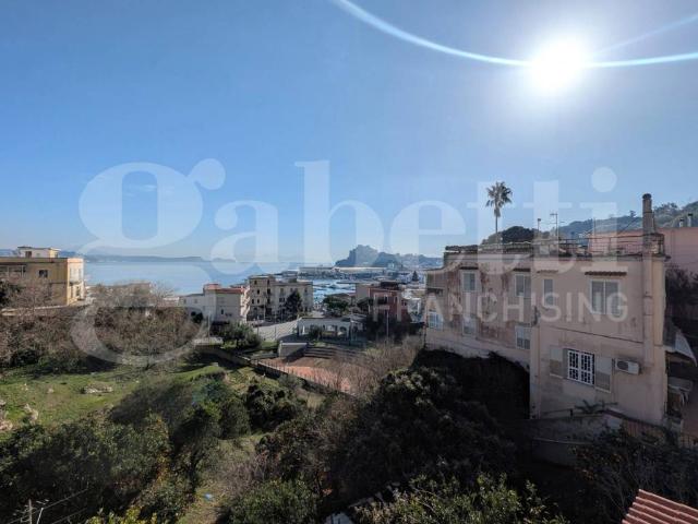 Villa Indipendente in vendita a Bacoli, Campania