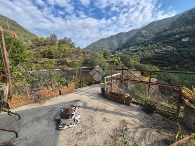 Rustico in vendita a Badalucco, Provincia di Imperia