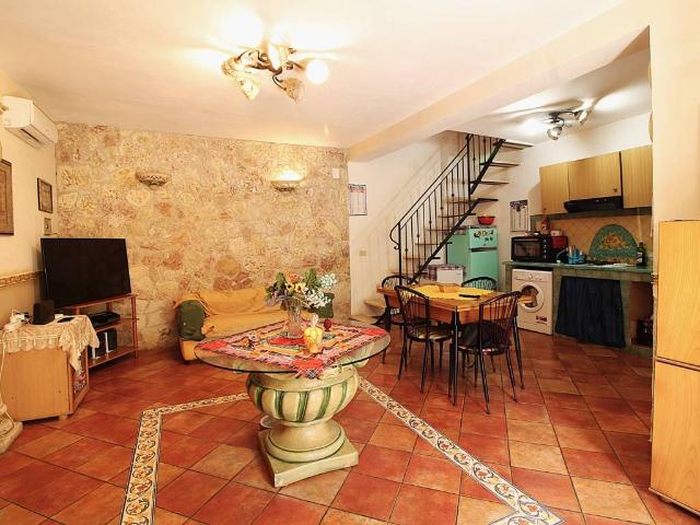 Villa Indipendente in vendita a Bagheria, Sicilia