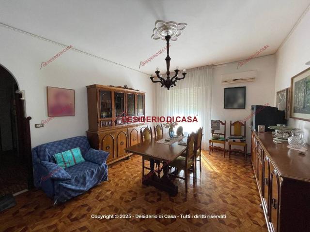 Villa Indipendente in vendita a Bagheria, Sicilia