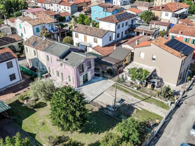 Villa Indipendente in vendita a Unione dei comuni della Bassa Romagna, Bagnacavallo