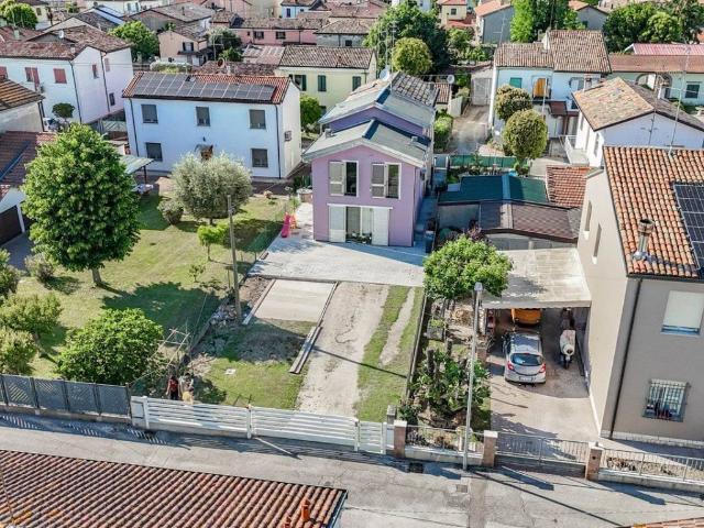Villa Indipendente in vendita a Unione dei comuni della Bassa Romagna, Bagnacavallo