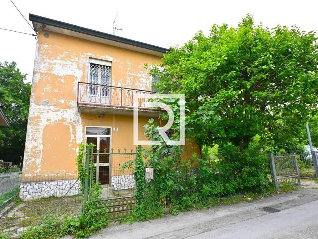 Villa Indipendente in vendita a Unione dei comuni della Bassa Romagna, Bagnacavallo