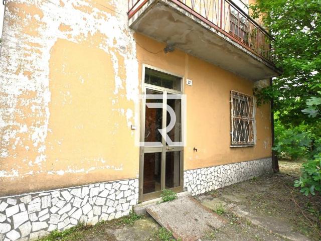 Villa Indipendente in vendita a Bagnacavallo, Ravenna