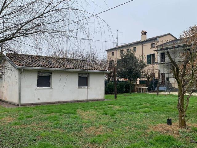 Villa Indipendente in vendita a Unione dei comuni della Bassa Romagna, Bagnacavallo