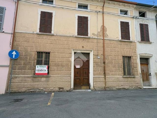 Villa Indipendente in vendita a Bagnacavallo, Ravenna