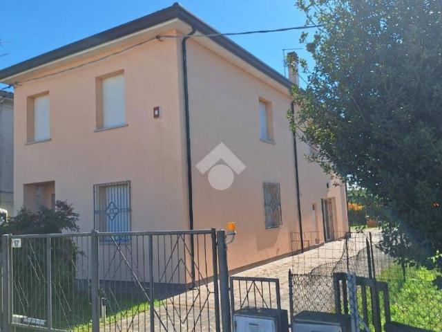 Villa Indipendente in vendita a Unione dei comuni della Bassa Romagna, Bagnacavallo