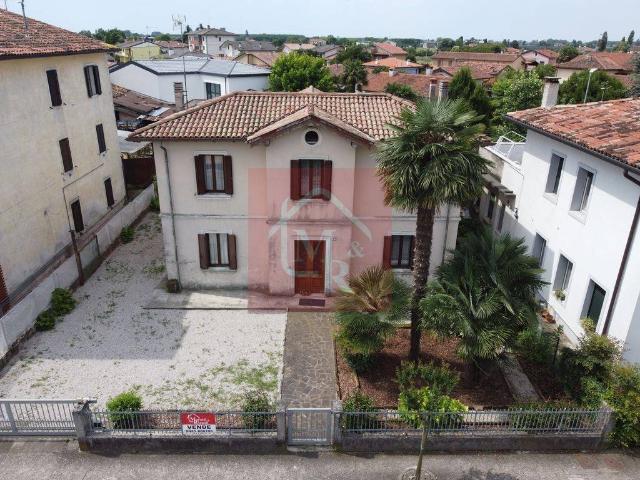 Villa Indipendente in vendita a Bagnaria Arsa, Friuli-Venezia Giulia