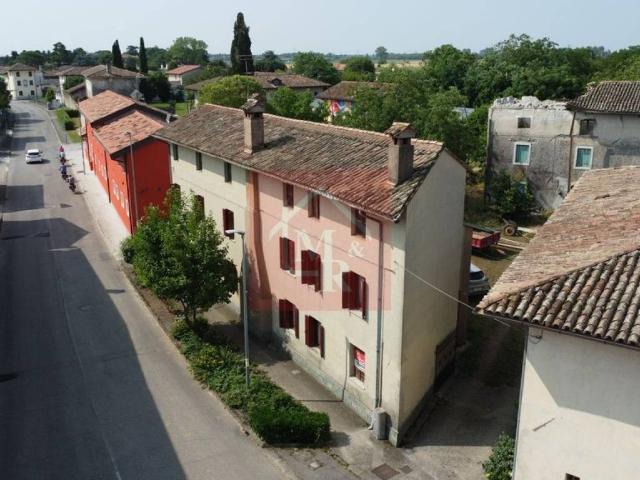 Villa Indipendente in vendita a Bagnaria Arsa, Friuli-Venezia Giulia