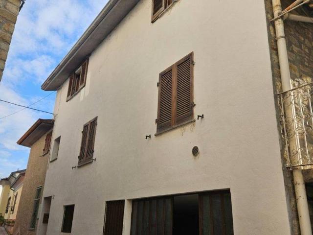 Villa Indipendente in vendita a Bagnaria, Lombardia