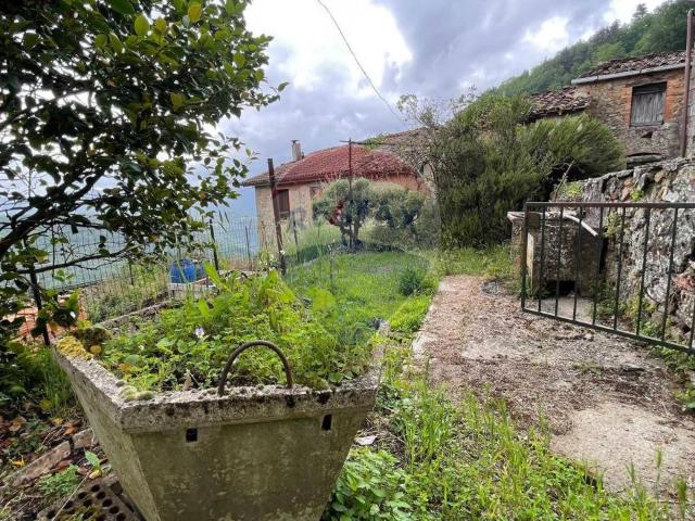 Villa Indipendente in vendita a Unione dei comuni Media Valle del Serchio, Benabbio