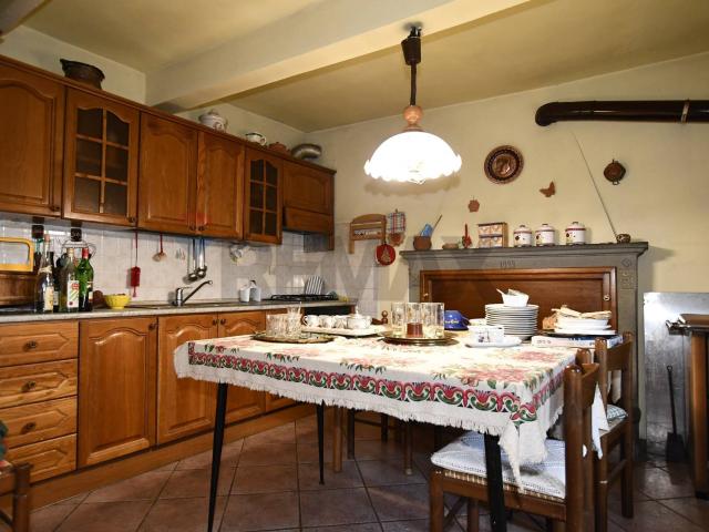 Villa Indipendente in vendita a Unione dei comuni Media Valle del Serchio, Benabbio