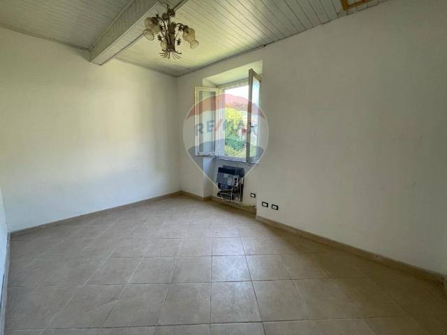 Villa Indipendente in vendita a Unione dei comuni Media Valle del Serchio, Ponte A Serraglio