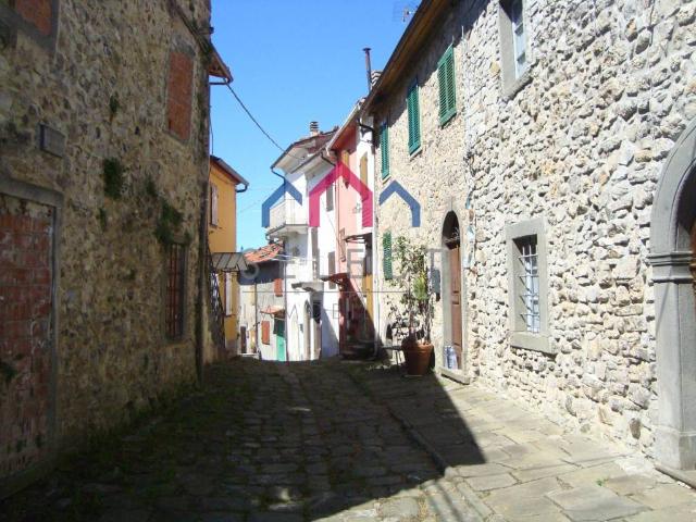 Villa Indipendente in vendita a Vico Pancellorum, Lucca