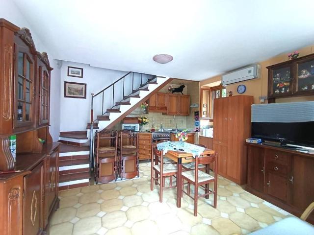 Villa Indipendente in vendita a Unione dei comuni Media Valle del Serchio, Ponte A Serraglio
