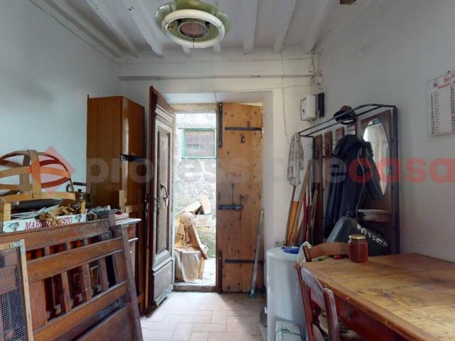 Villa Indipendente in vendita a Unione dei comuni Media Valle del Serchio, Montefegatesi