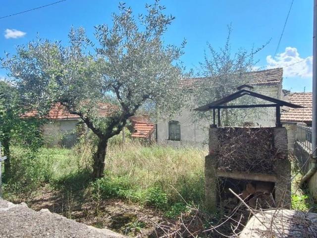 Villa Indipendente in vendita a Unione dei comuni Media Valle del Serchio, Toscana