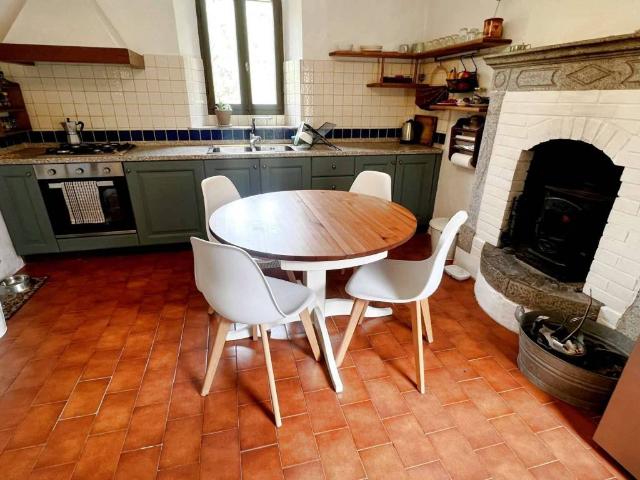 Villa Indipendente in vendita a Unione dei comuni Media Valle del Serchio, Montefegatesi