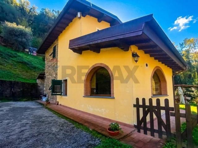 Villa Indipendente in vendita a Unione dei comuni Media Valle del Serchio, Ponte A Serraglio