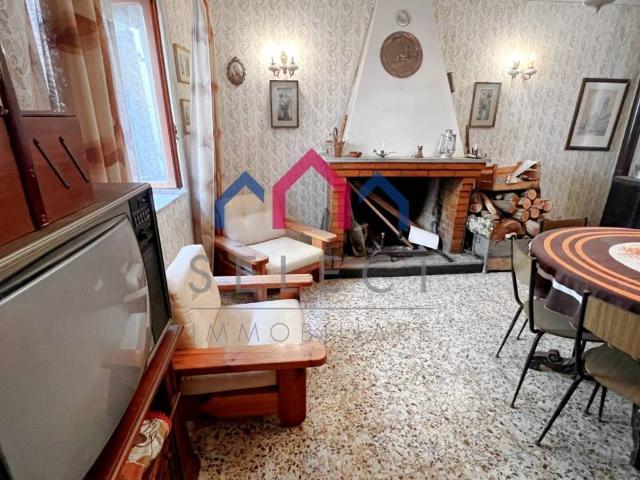 Villa Indipendente in vendita a Unione dei comuni Media Valle del Serchio, Ponte A Serraglio