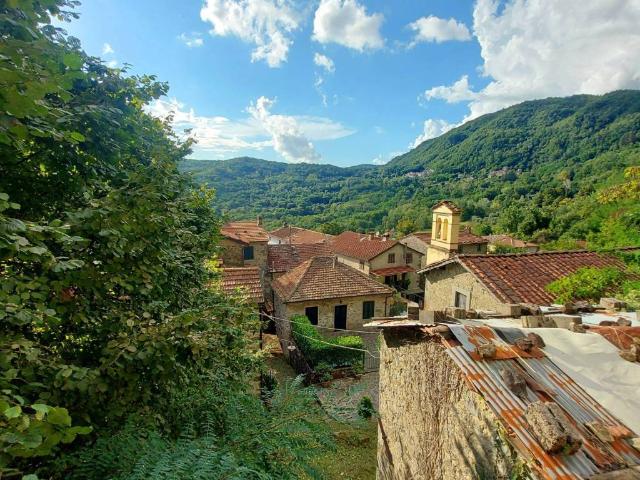 Villa Indipendente in vendita a Unione dei comuni Media Valle del Serchio, Ponte A Serraglio