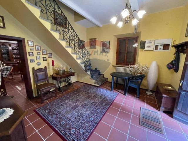 Villa Indipendente in vendita a Unione dei comuni Media Valle del Serchio, Toscana