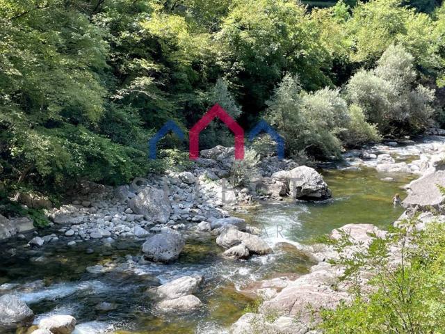 Villa Indipendente in vendita a Unione dei comuni Media Valle del Serchio, Toscana