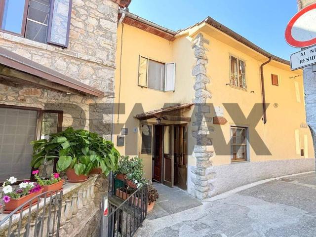 Villa Indipendente in vendita a Unione dei comuni Media Valle del Serchio, Montefegatesi