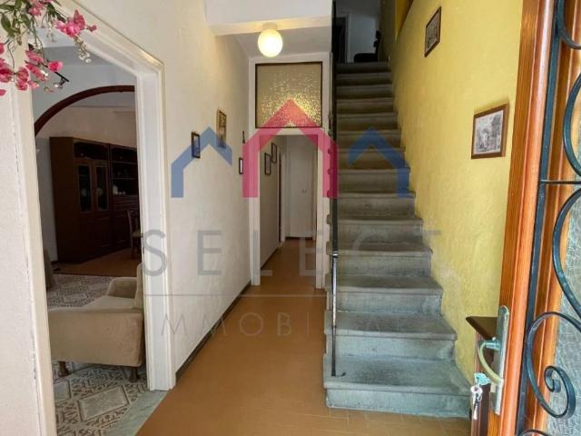 Villa Indipendente in vendita a Unione dei comuni Media Valle del Serchio, Benabbio