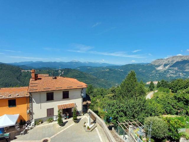 Villa Indipendente in vendita a Unione dei comuni Media Valle del Serchio, Crasciana