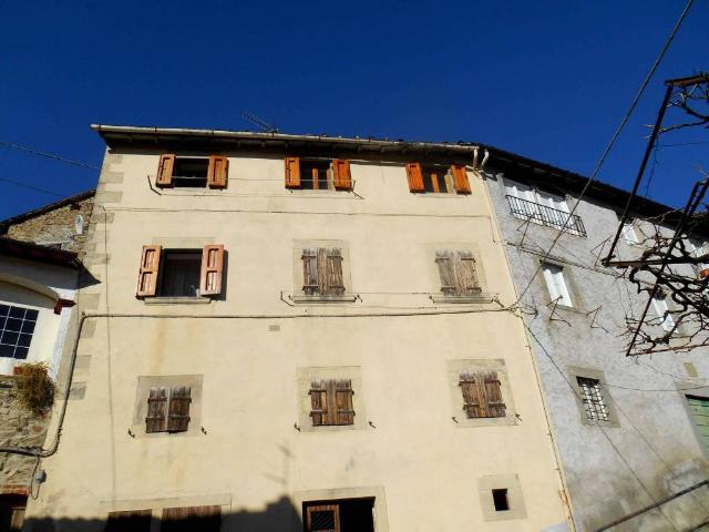 Villa Indipendente in vendita a Unione dei comuni Media Valle del Serchio, Ponte A Serraglio