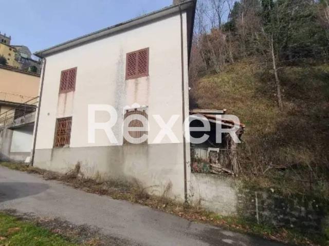 Villa Indipendente in vendita a Unione dei comuni Media Valle del Serchio, Crasciana