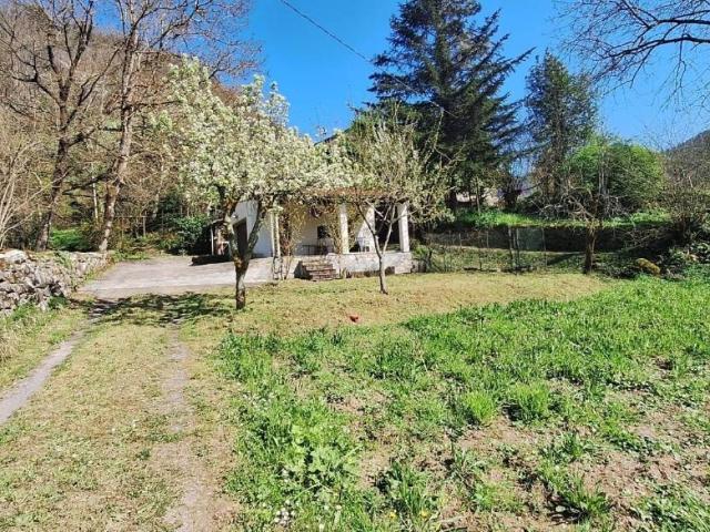 Villa Indipendente in vendita a Unione dei comuni Media Valle del Serchio, Ponte A Serraglio