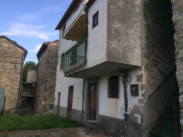 Villa Indipendente in vendita a Unione dei comuni Media Valle del Serchio, Toscana