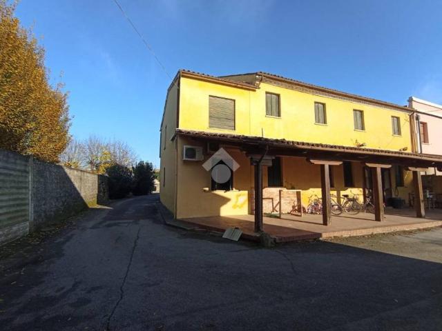 Villa Indipendente in vendita a Bagnoli Di Sopra, Veneto